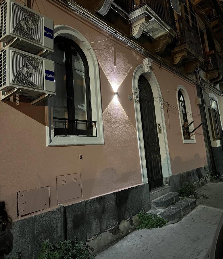 Simo'S Houses Катания Экстерьер фото